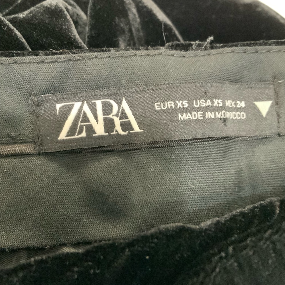 ZARA Sz XS Black Straight Leg Velvet High Waist Trousers Pants READ - Picture 6 of 7